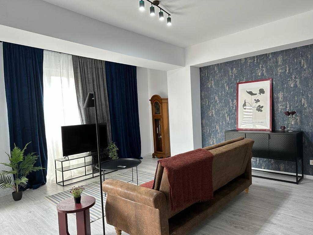 City Center Accommodation - 308 Reșița Dış mekan fotoğraf